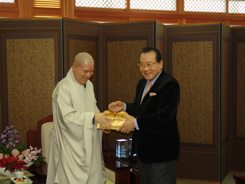 2011.01.27_한기총 회장 예방 (14)